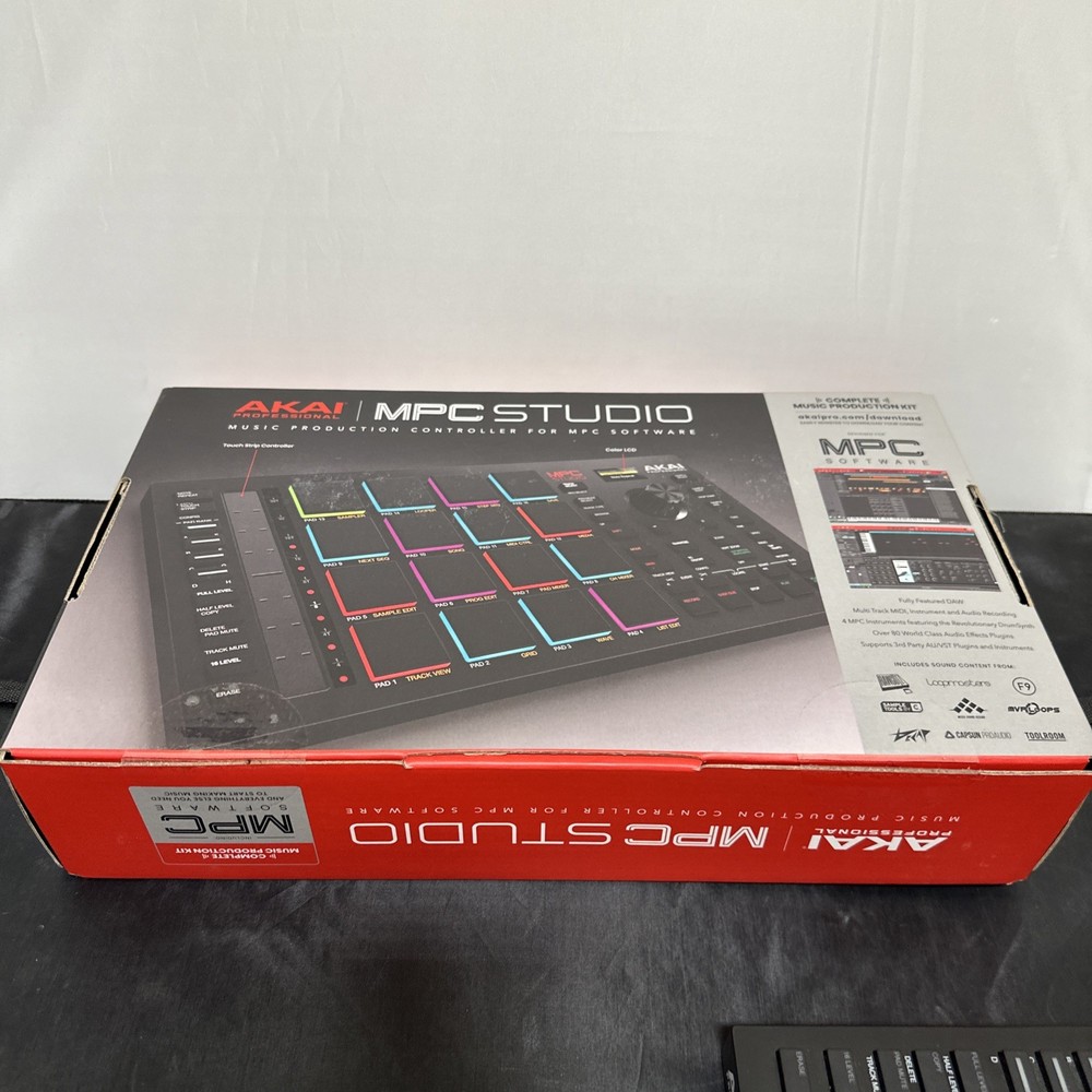 Akai Professional MPC Studio Music Production Controller and MPC Software
