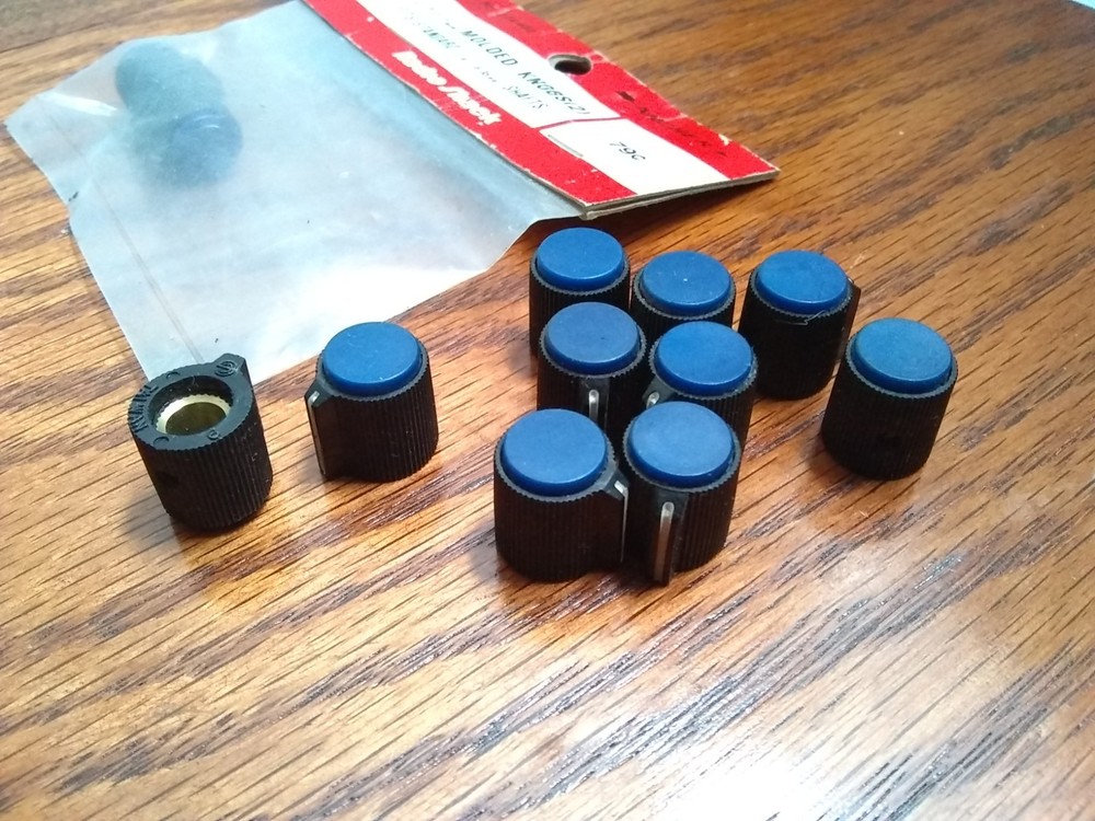 Archer Radio Shack 274-403 Molded Knobs Blue