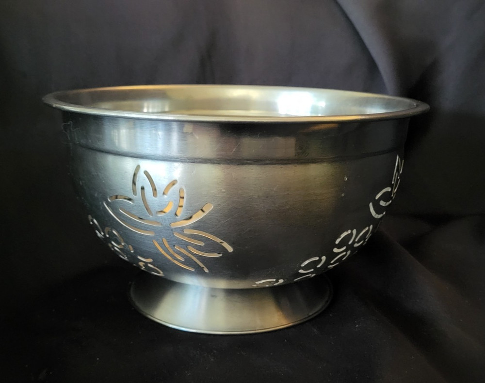 Stainless Colander With Grapevine Pattern 8" Diameter 5" Deep