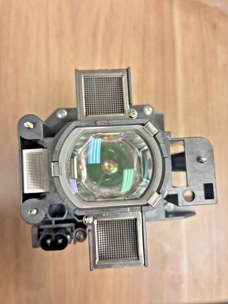 USHIO PROJECTOR LAMP DTO1881OBH