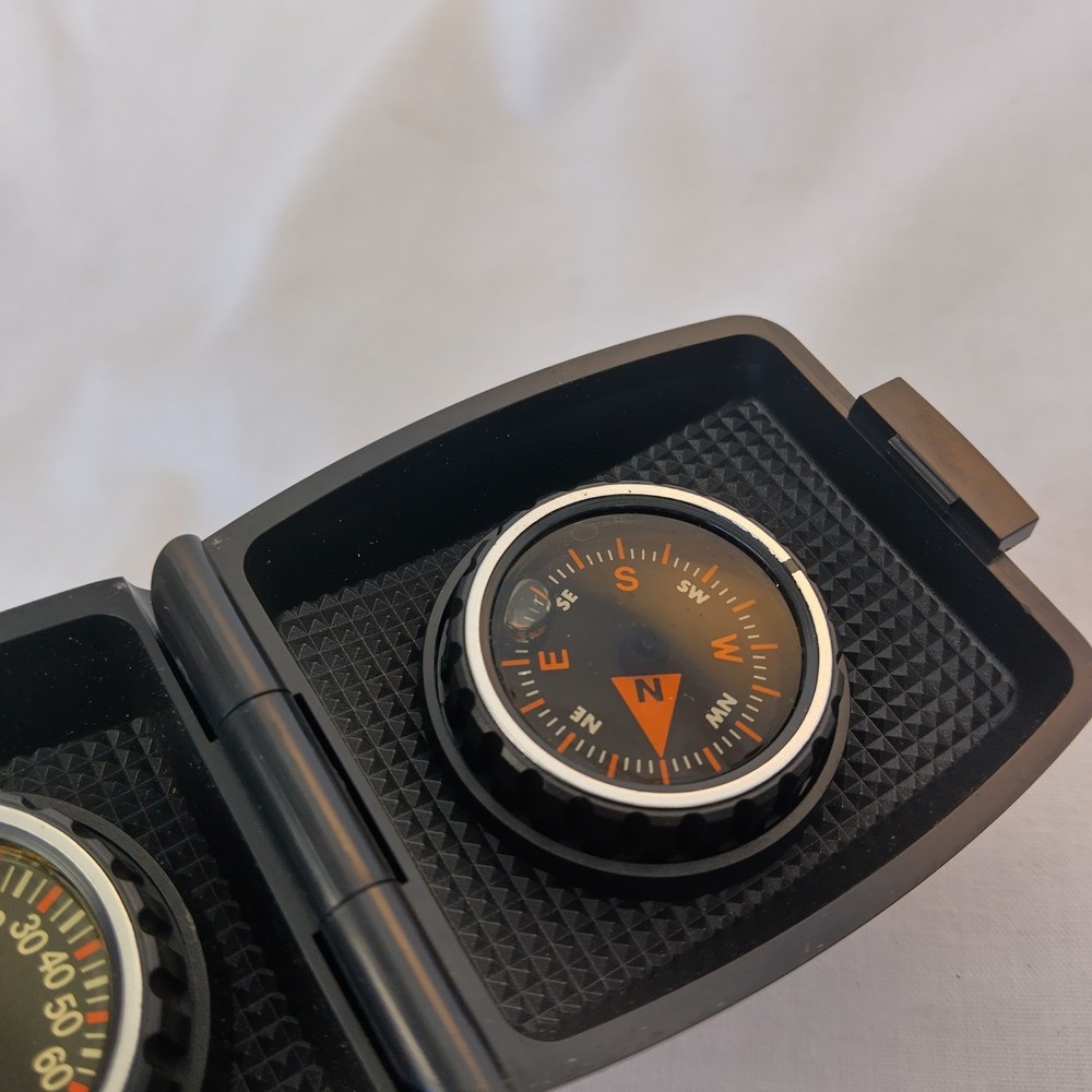 Sharp Compass/Thermo, Pocket Size Black -Made in Japan