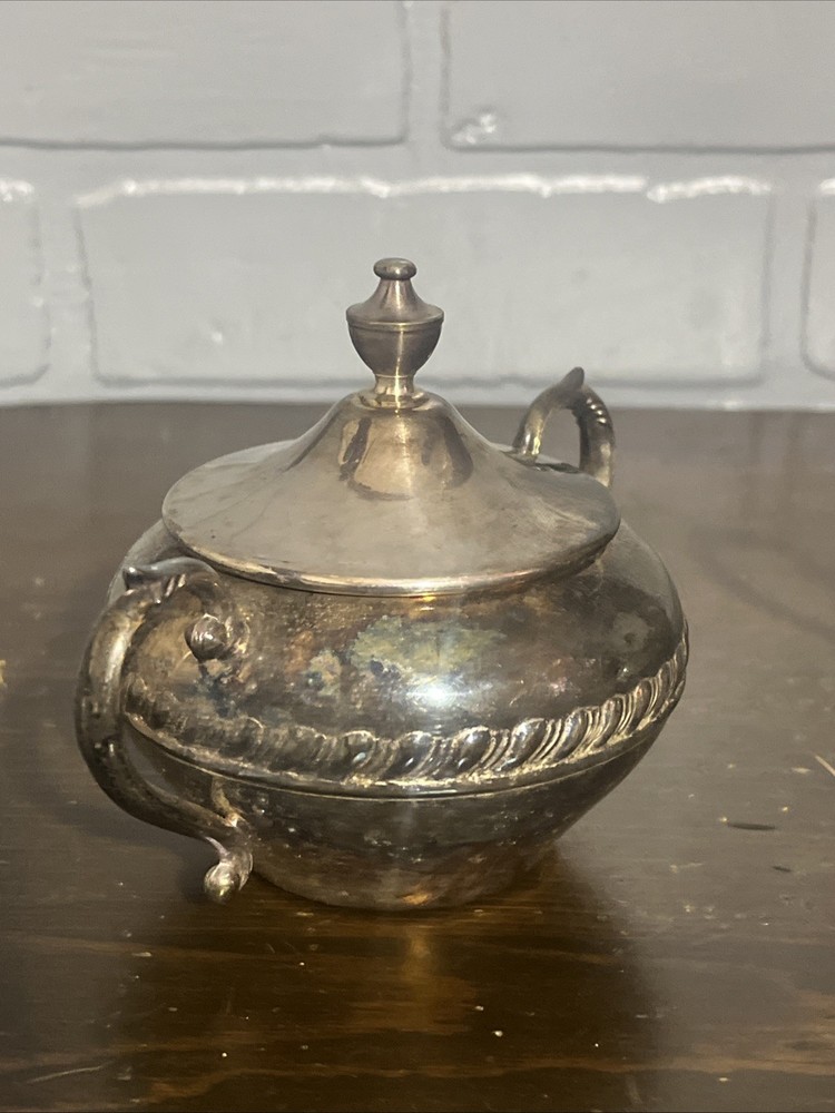 silver-plated sugar and creamer set