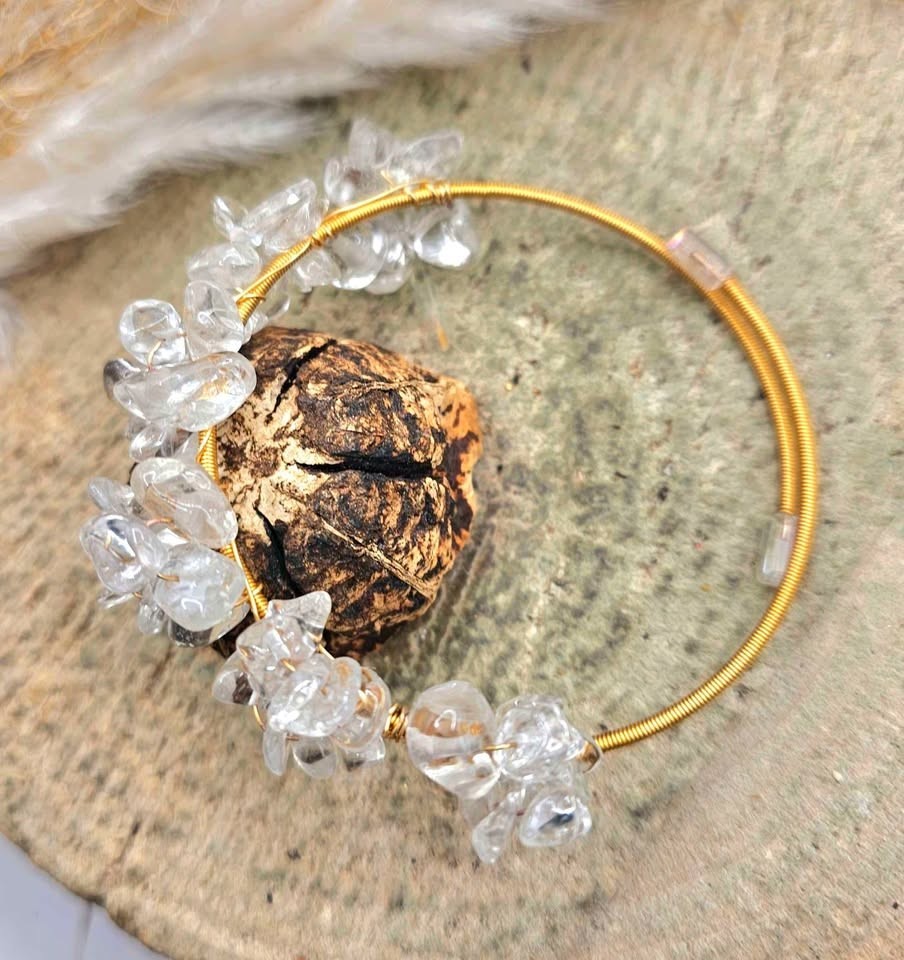 Nature Crystal Chips Flowers Bangle