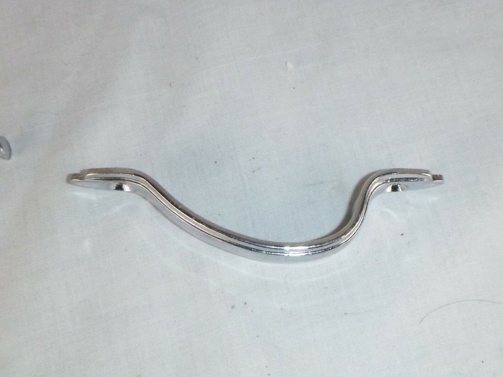 NOS Vtg Deco Style Chrome Cabinet Hardware Door Handle Pull E349 4-1/8"