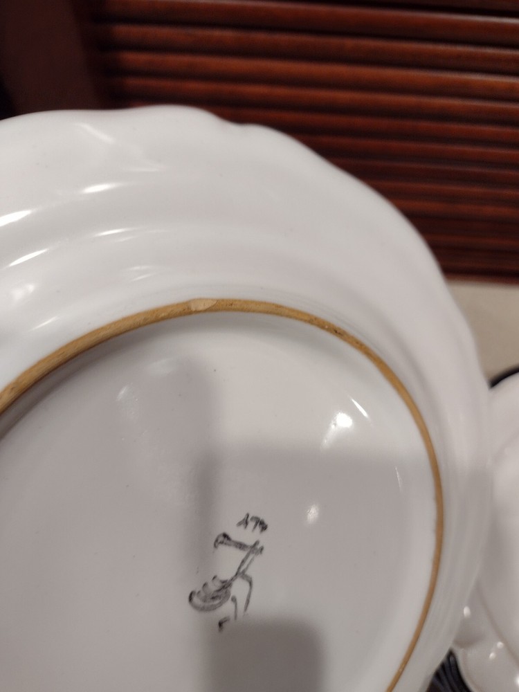 4 Salad Plates Shield Pattern - Made In Italy