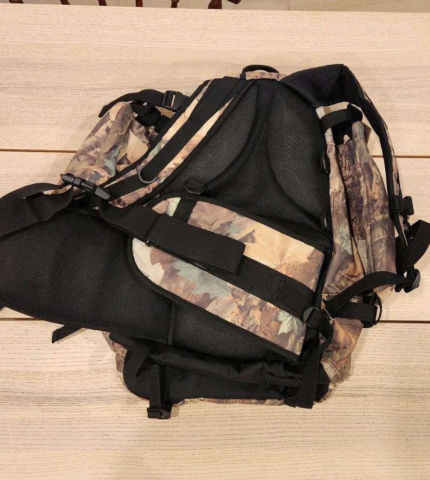 Bruzer Gear Mid-Sized Pack Hunting Gear