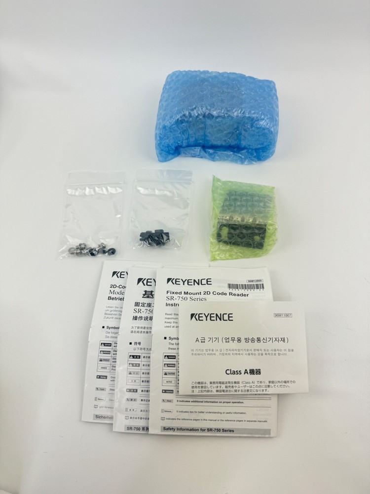 KEYENCE SR-752 Ethernet-compatible 2D Code Reader