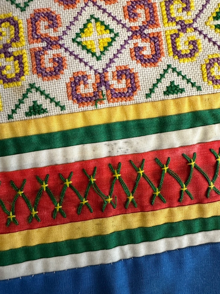 Hand Embroirded Shipibo Alter Cloth