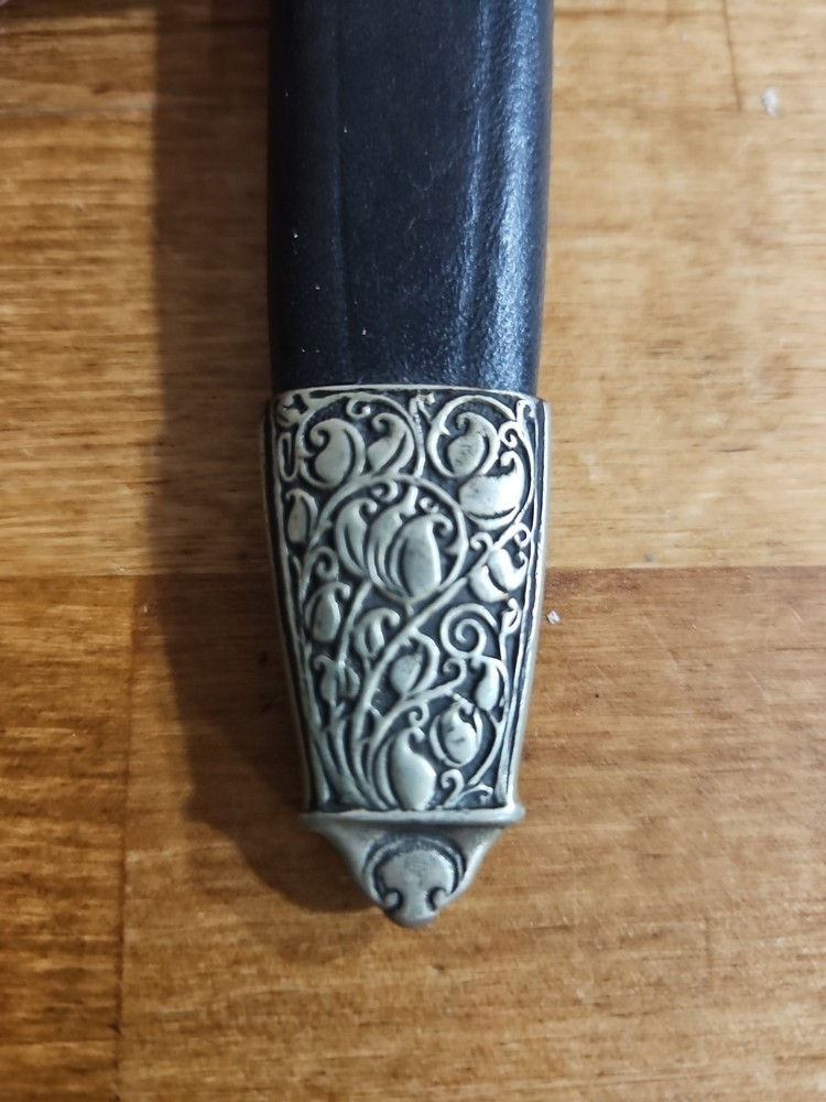 Linder Kris Dagger with leather sheath,