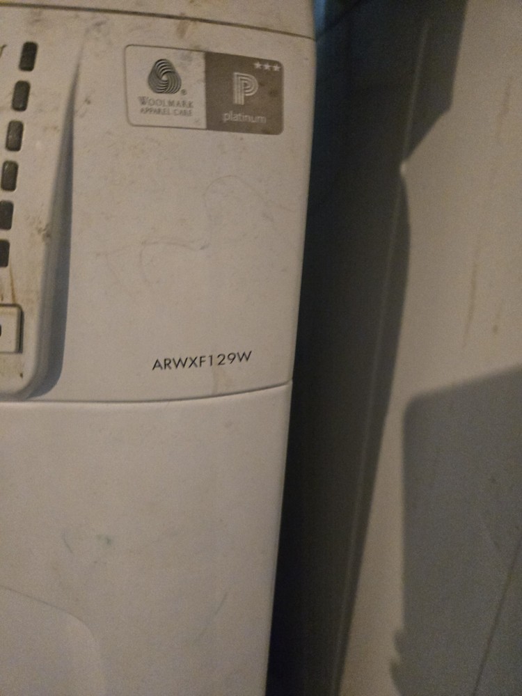 Splendide Ariston Washer Dryer Set ARWXF129W TVM63X White Front-Loading