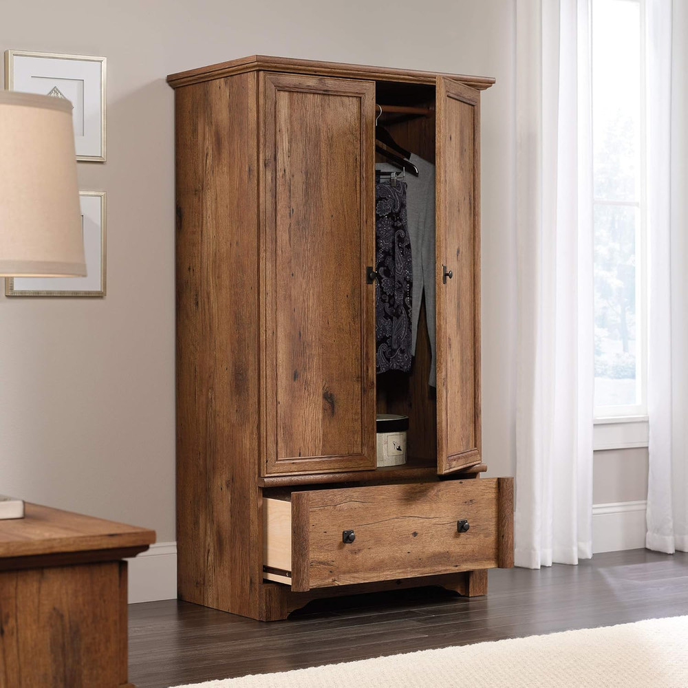 Vintage Oak Palladia Armoire - Elegant Storage Solution