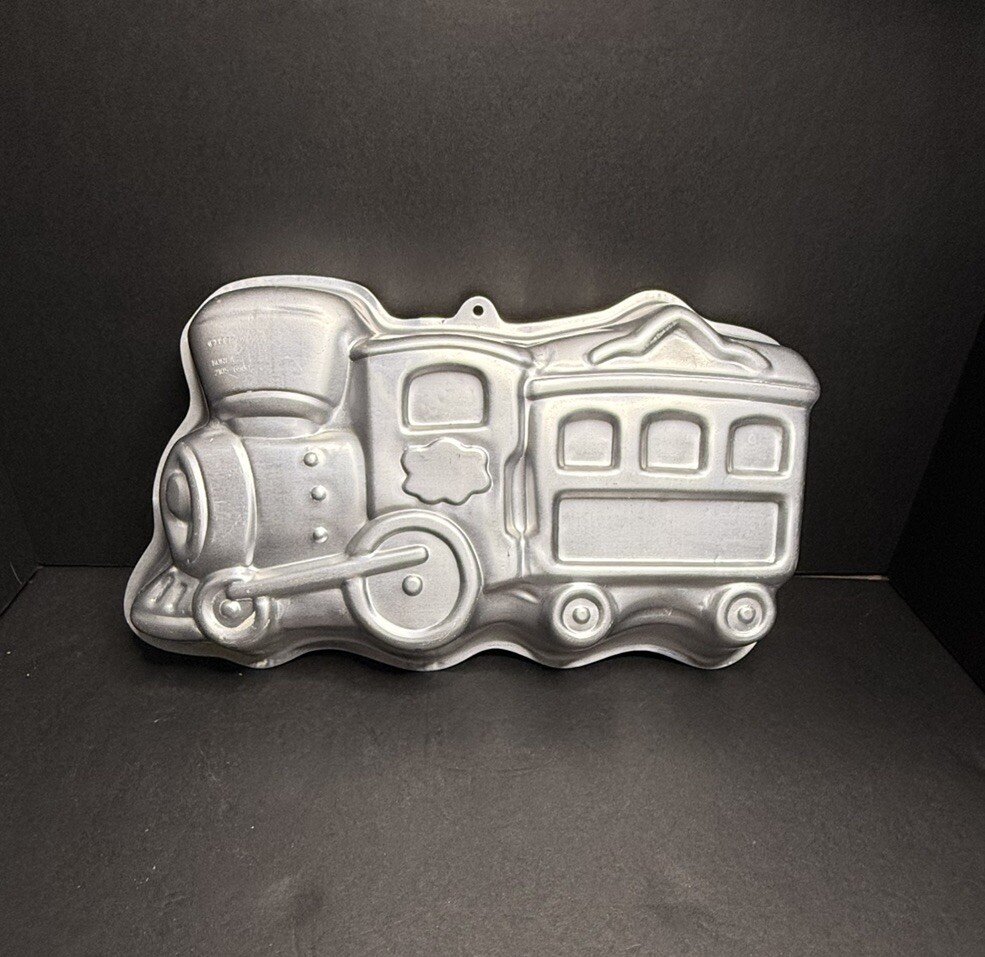 Vintage 1990 Wilton Train Engine Model 2105-6500 Cake Pan Mold