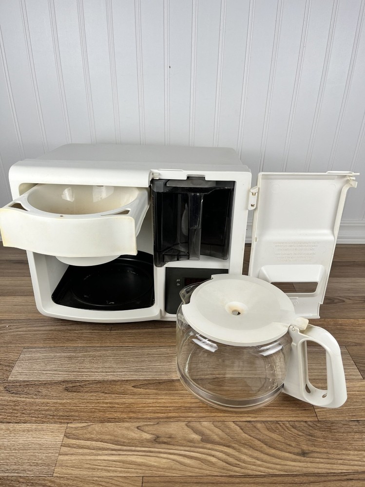 Black & Decker Spacemaker Coffee Maker ODC-325N Under Cabinet 12-Cup WITH BOX