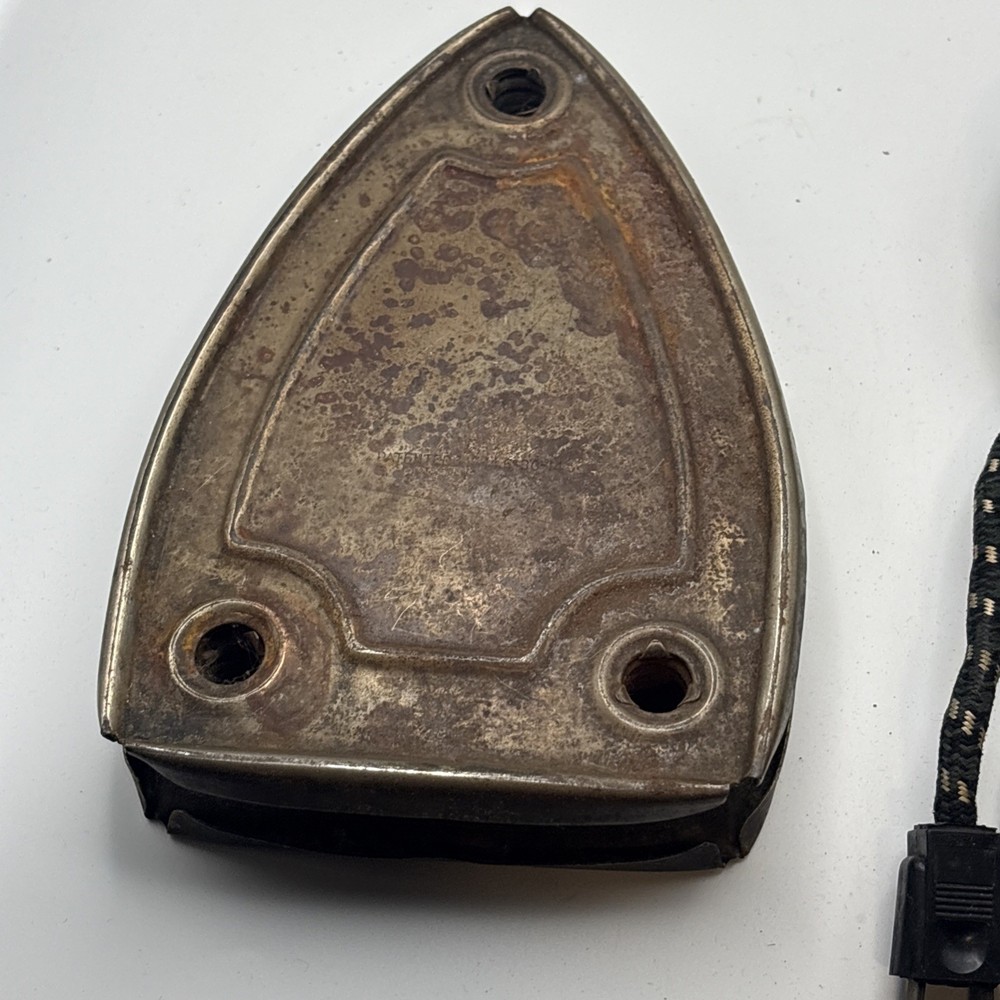 Fostoria Iron w/ Cord And Base