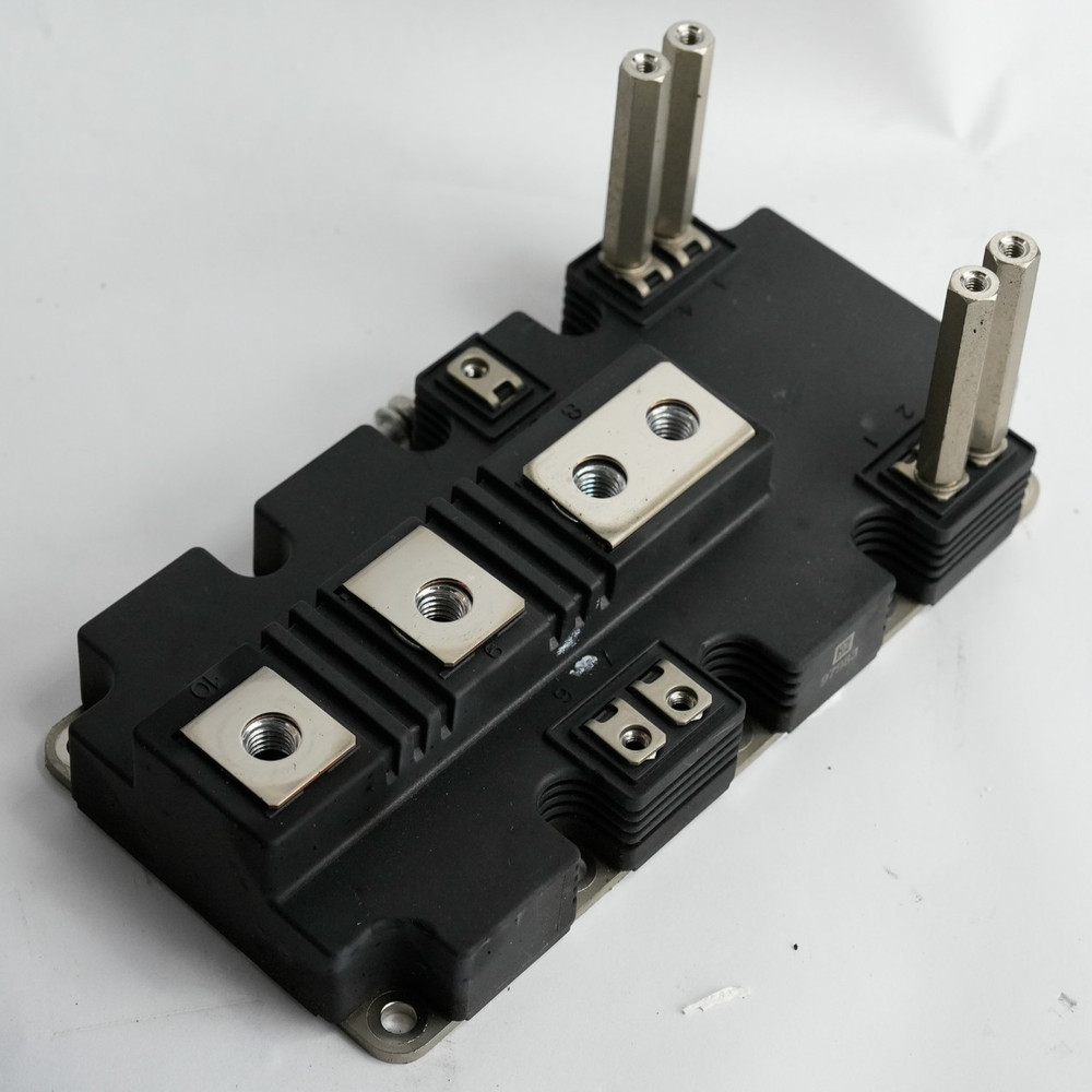 Infineon Transistor Module FF900R12IP4D