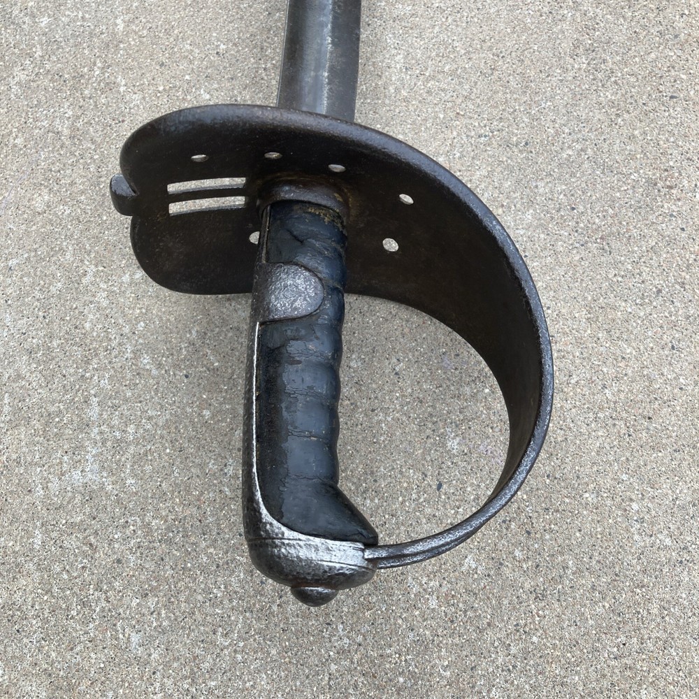 M. 1858 Austrian heavy cavalry sword and scabbard, C. Jurmann