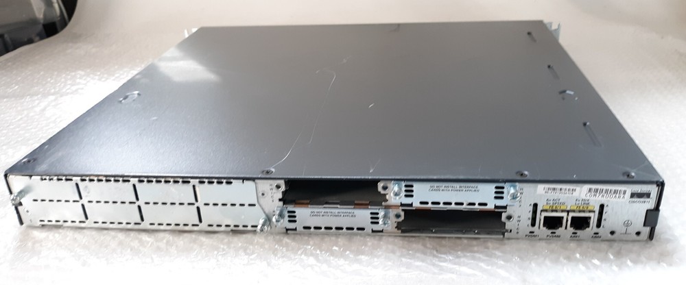 Cisco 2811 V05 Integrated Security Router w/ Ears + Power Cord