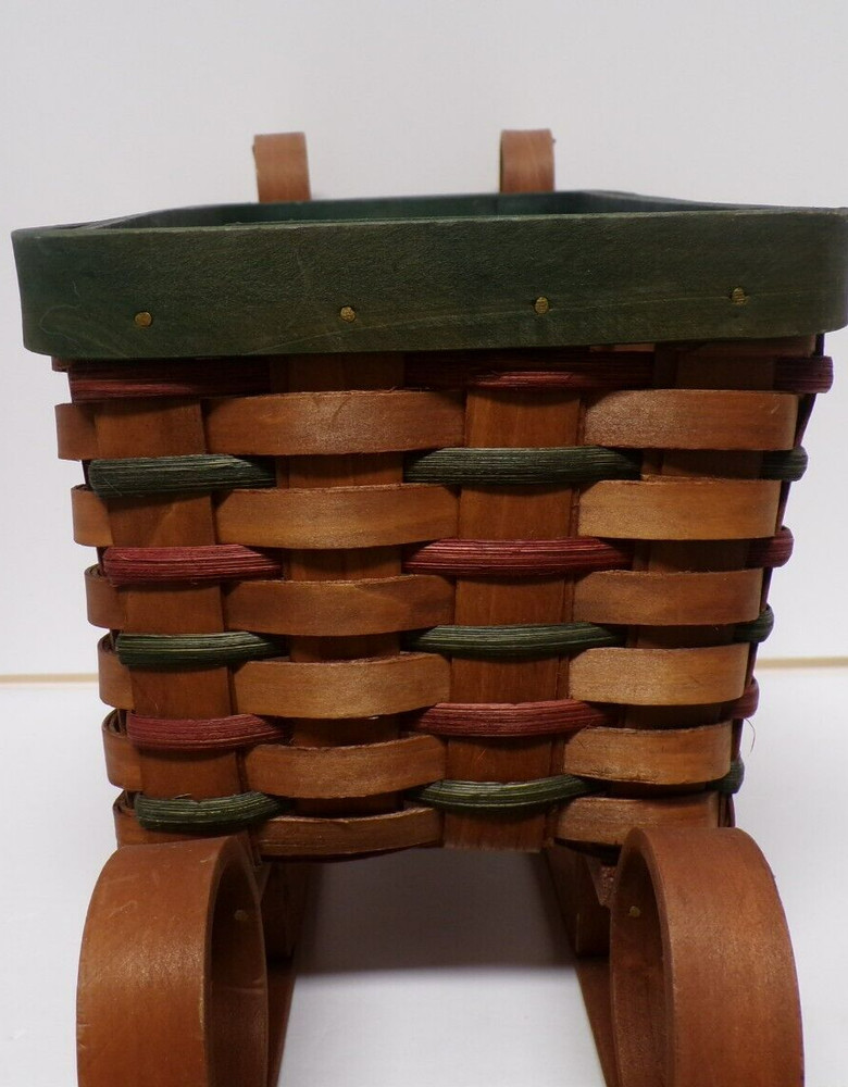 sleigh basket red and green
