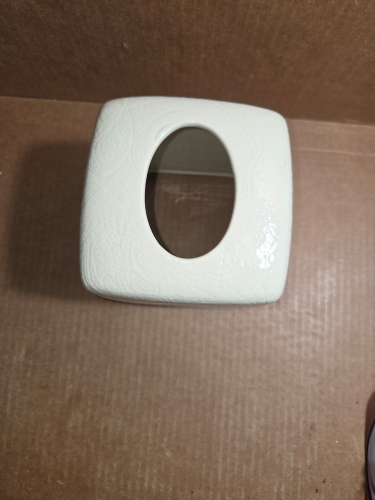 Tissue Box Cover Croscill "Dover Manor" Porcelain