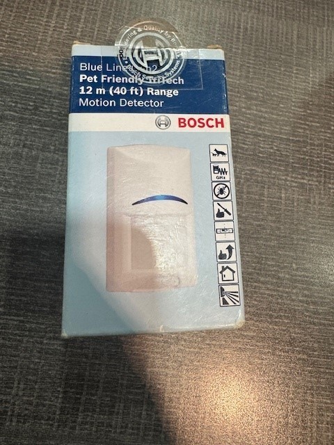 BOSCH ISC-BDL2-WP12G Blue Line Gen 2 Pet Friendly TriTech Motion Detector 40'