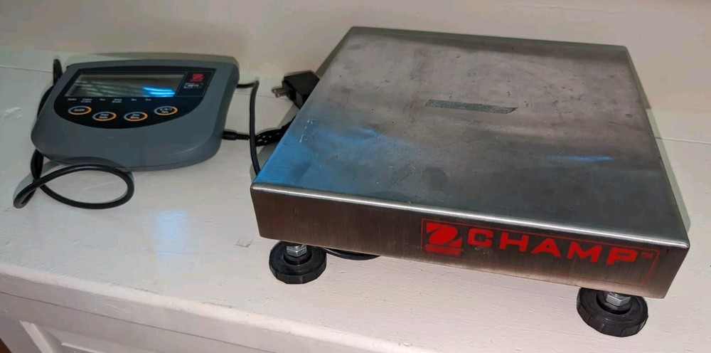 OHAUS CQ10R Scale Champ Square with CD-11 Indicator