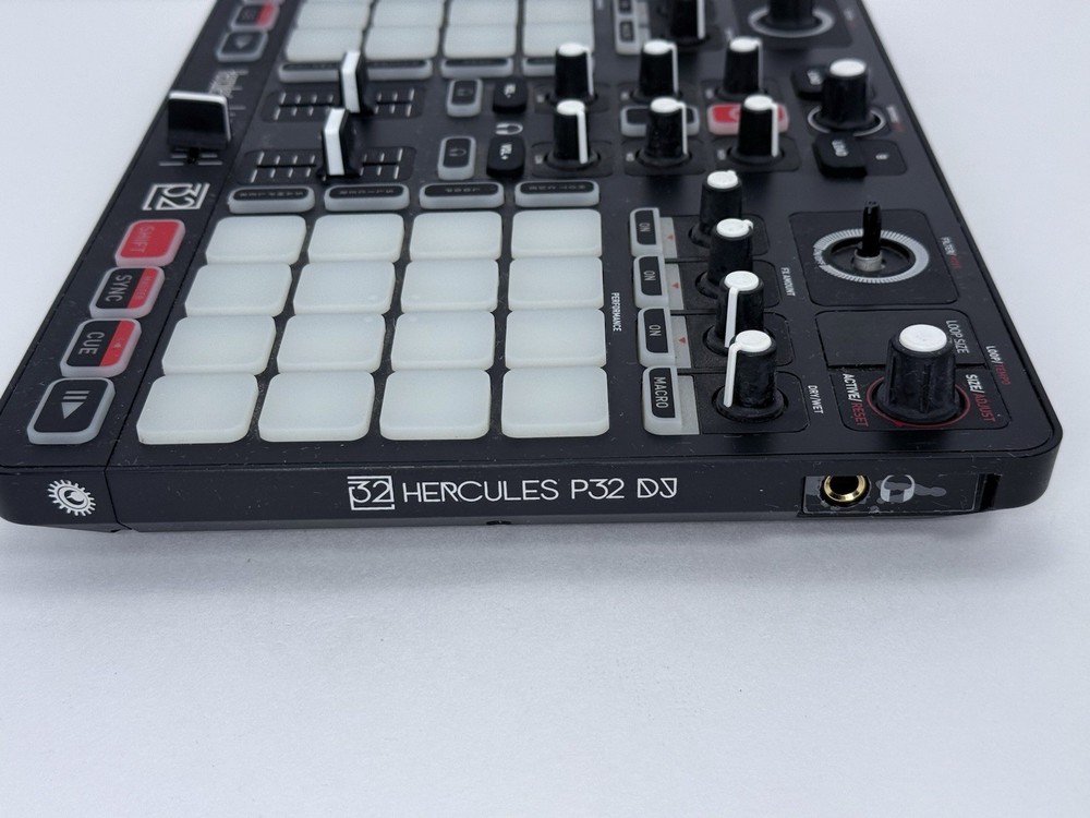 Hercules P32 Advanced DJ Controller with High Performance Pads DJCONTROL-P32