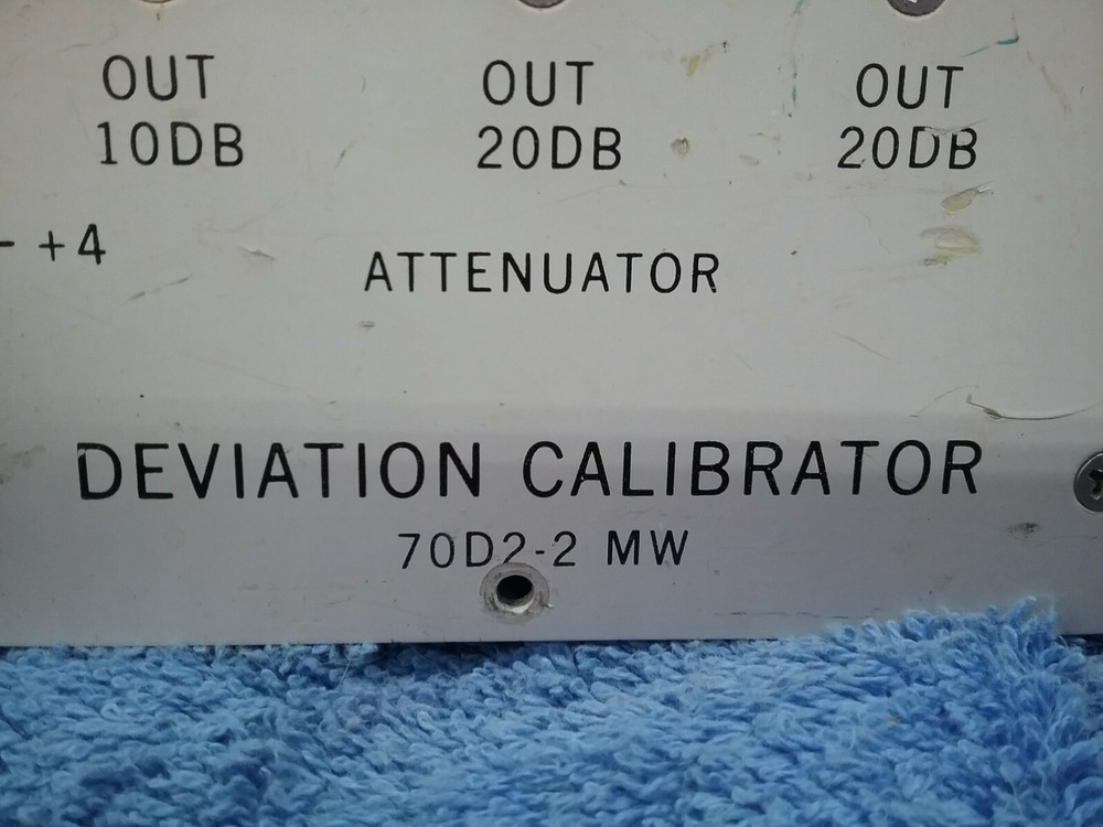 1 (COLLINS RADIO GROUP UNIT) Deviation Calibrator 70D2-2 MW