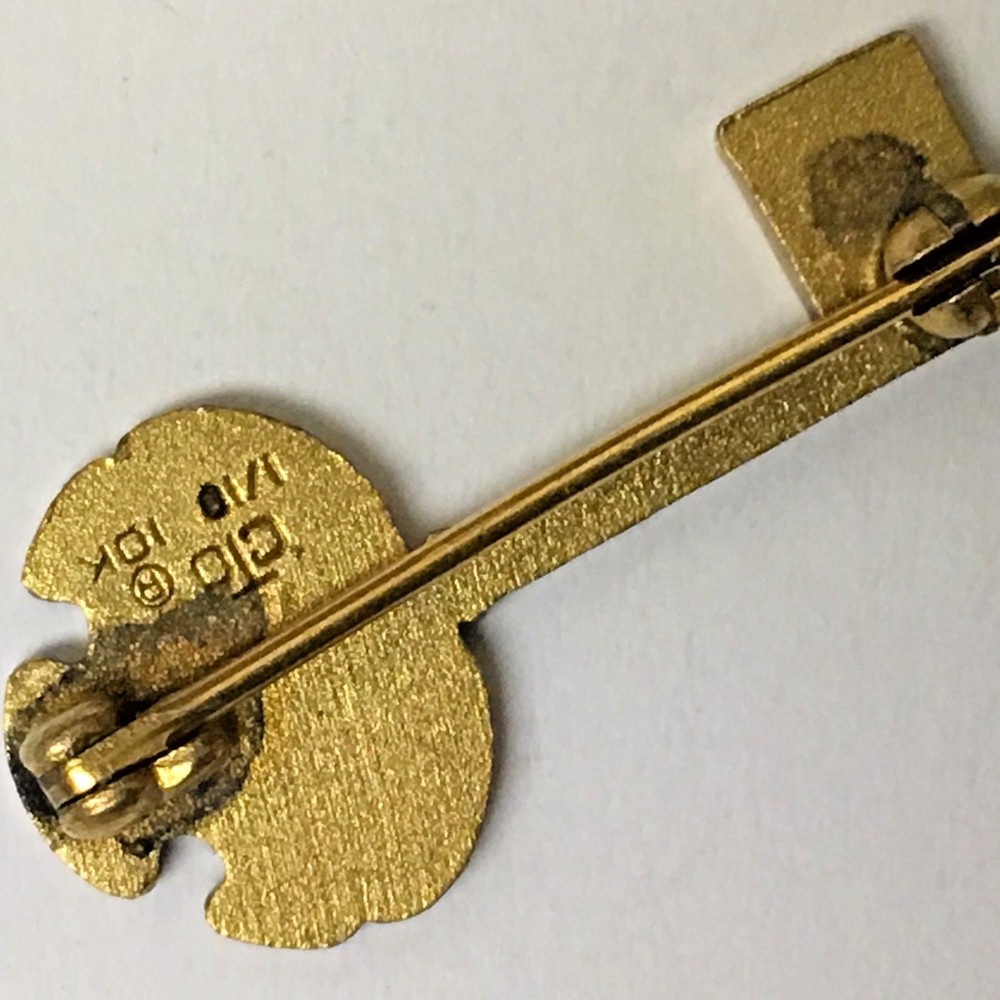 Vintage Key 5 Year Pin