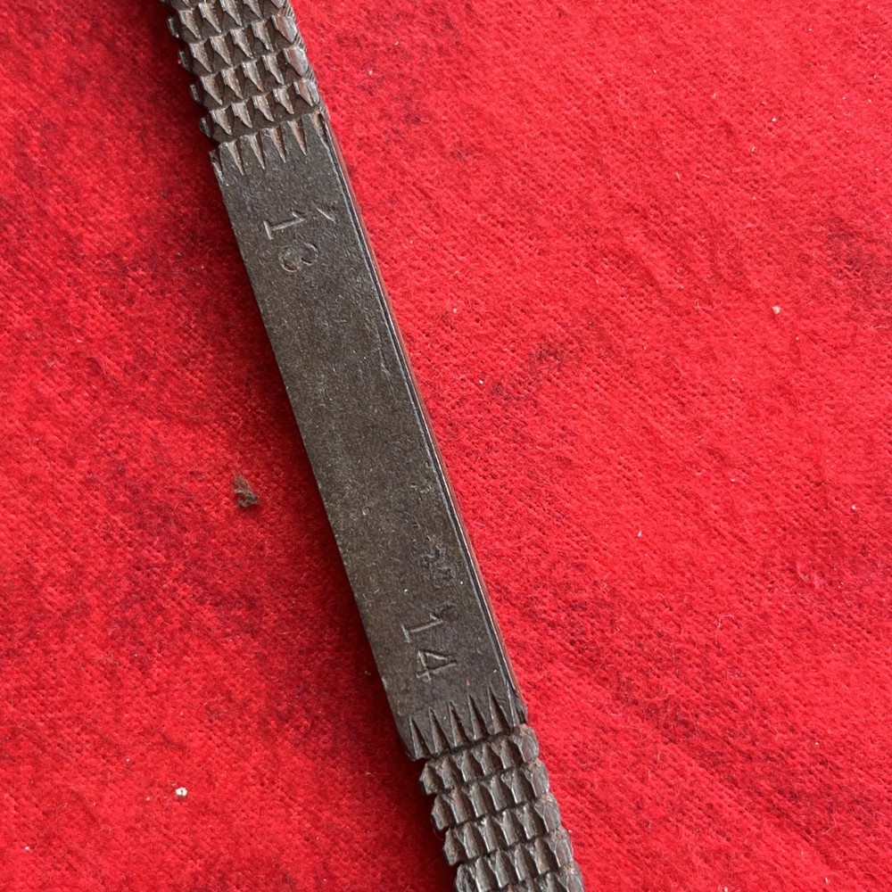 K-D TOOLS 2229 METRIC EXTERNAL THREAD CHASER RESTORER TOOL (k32)