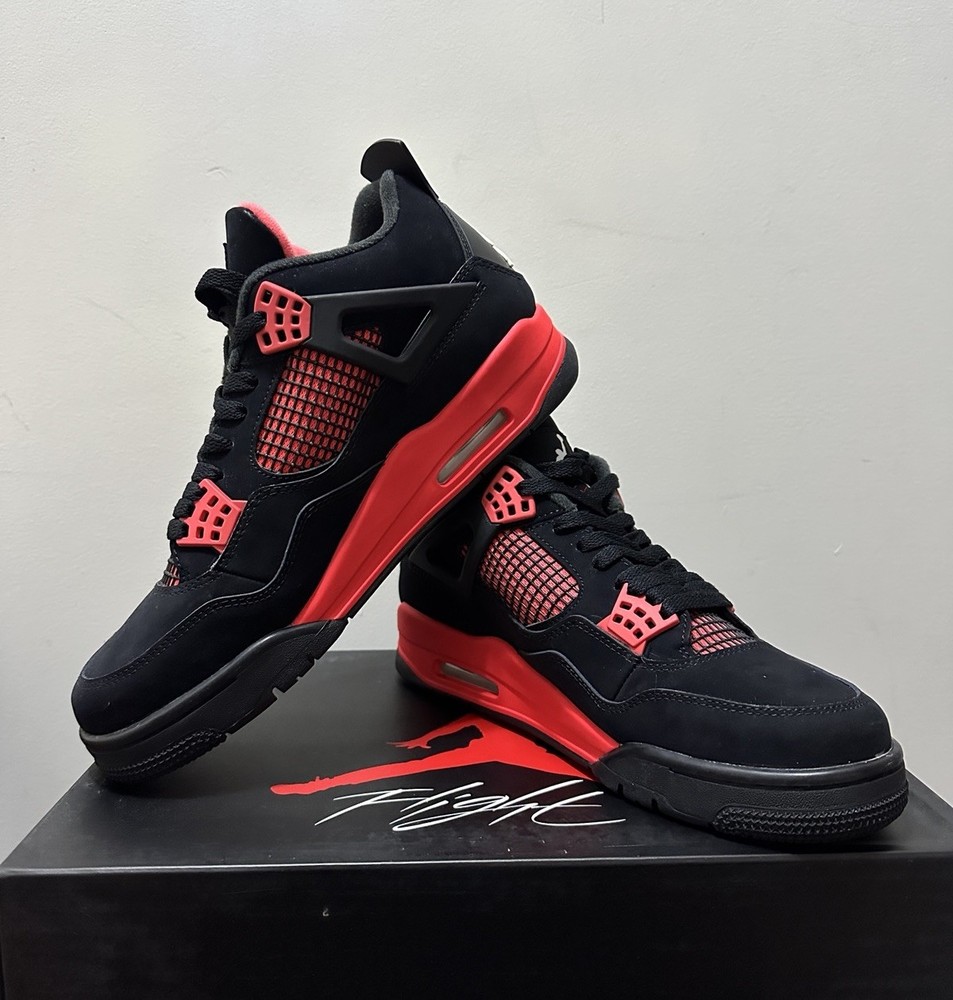 Jordan 4 Red Thunder Size 9.5 Men’s New