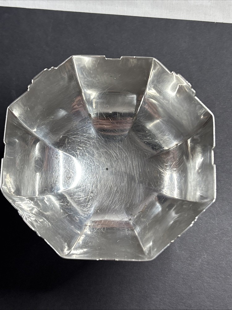 Solid silver Octagonal art deco bowl John Henry Potter Sheffield 1935 100.6grms