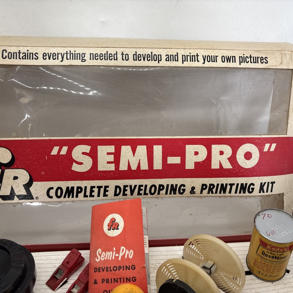 Vintage FR Semi Pro Photo Developing & Printing Kit