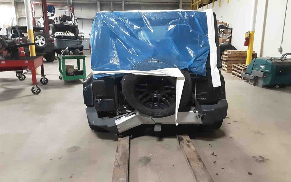Used Windshield Frame fits: 2010 Jeep Wrangler Grade A
