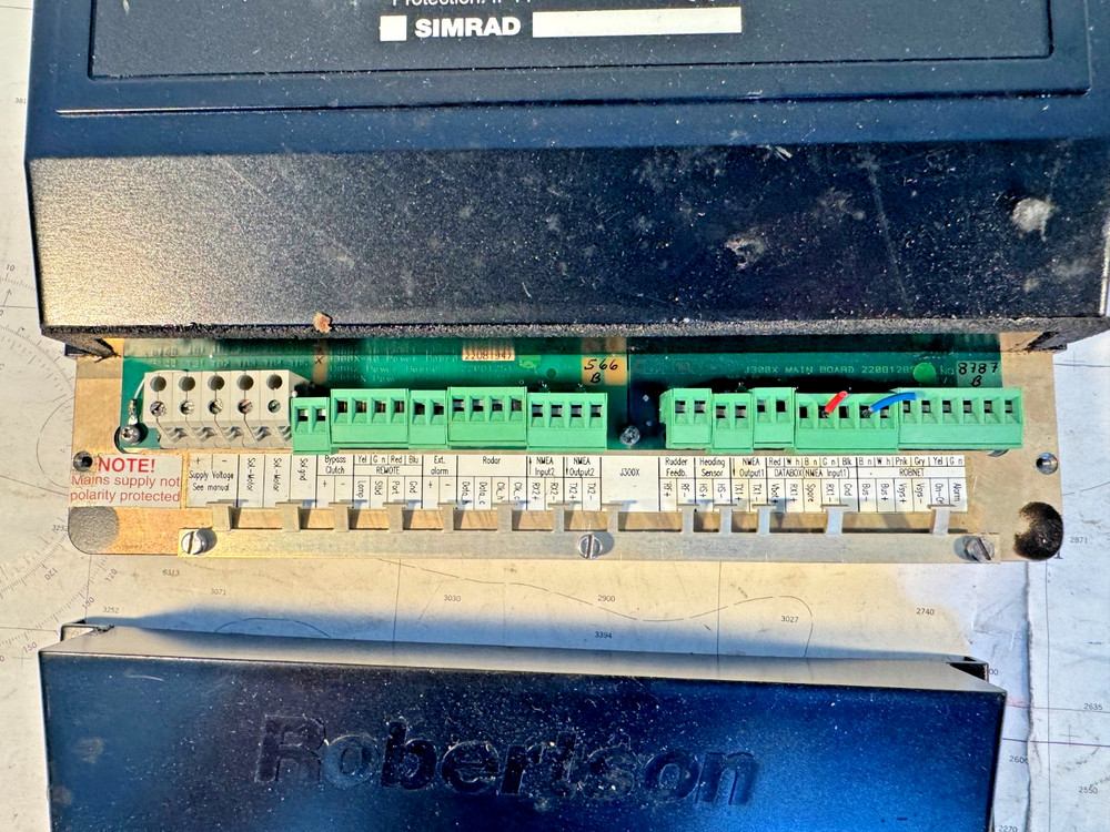 Simrad Robertson Type J300X Boat Autopilot Course Computer Robertson