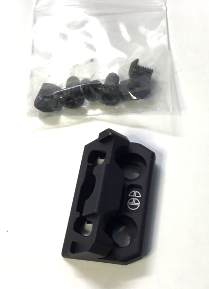 CLOUD DEFENSIVE - TORRENT LIGHT MOUNT AFR M-LOK BLACK FLASHLIGHT MOUNT