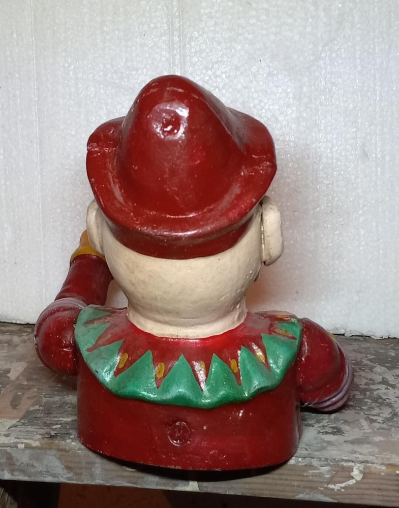 Clown Cast Iron Mechanical Nutcracker Dish