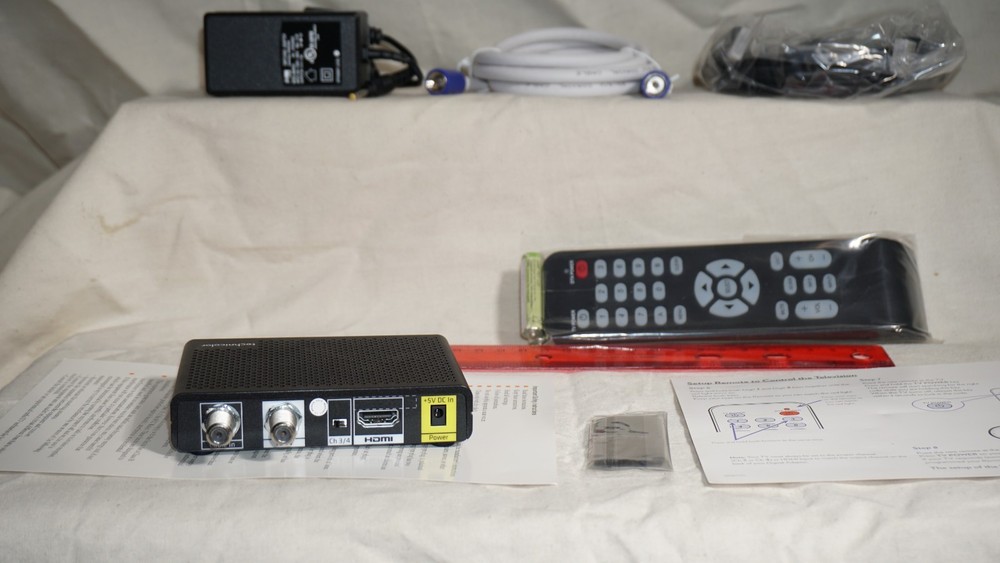 Technicolor Connected converter integrator box HD setback tuner DCI401MCS unused