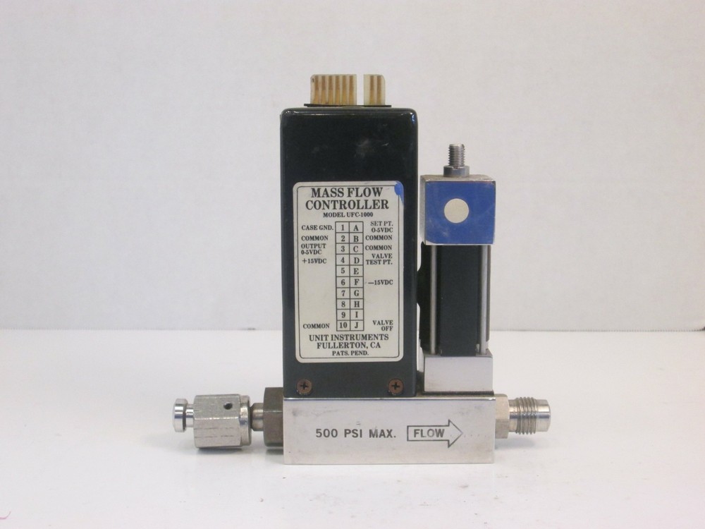 Unit UFC-1000, MFC, Mass Flow Controller, N2/H2, 500 SCCM, Used