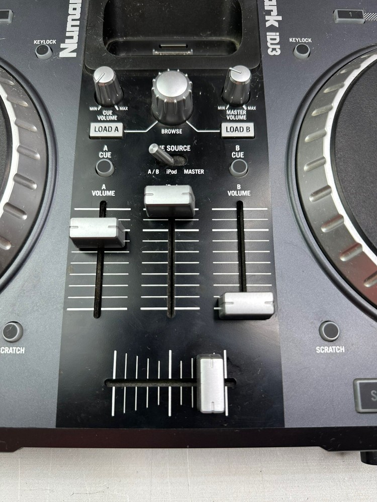 Numark DJ Controller iDJ3, USB iPod Dock Auto Loop Black Color, TESTED, No Cords