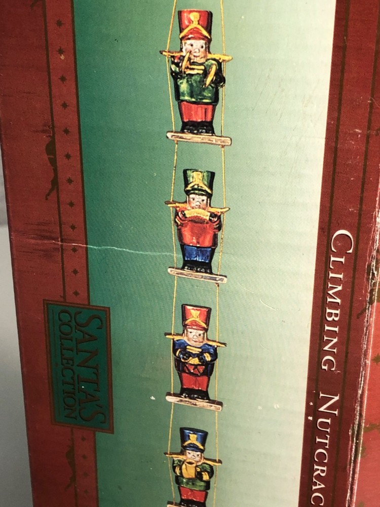 Santa's Collection, climbing nutcrackers (388)