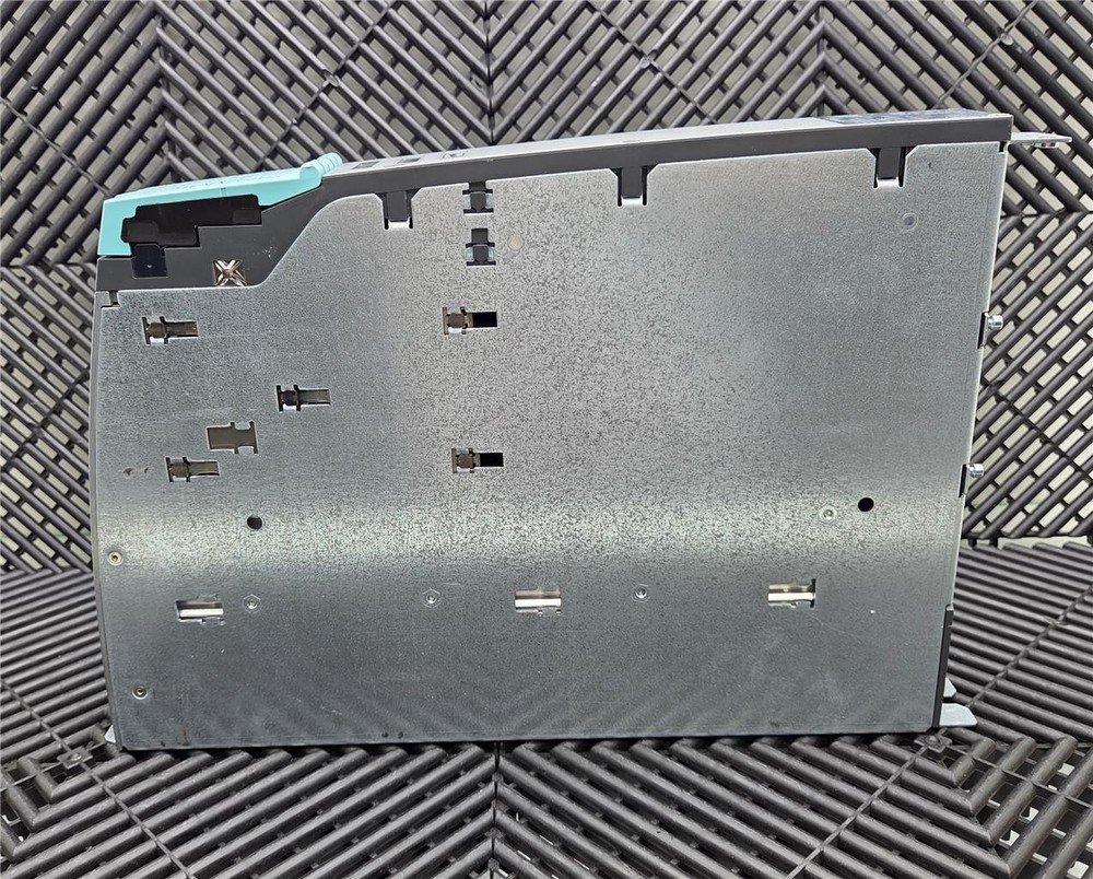 Siemens 6SL3120-2TE15-0AA4 Double Motor Module Servo Drive 5A