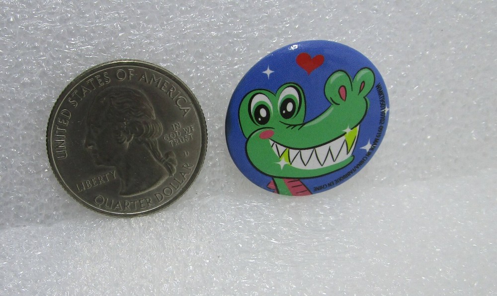Smiling Alligator Button Pin