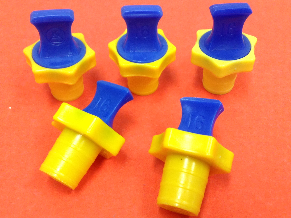 Kimble - Plastic Size #16 - Stoppers - Lot of Five (5)