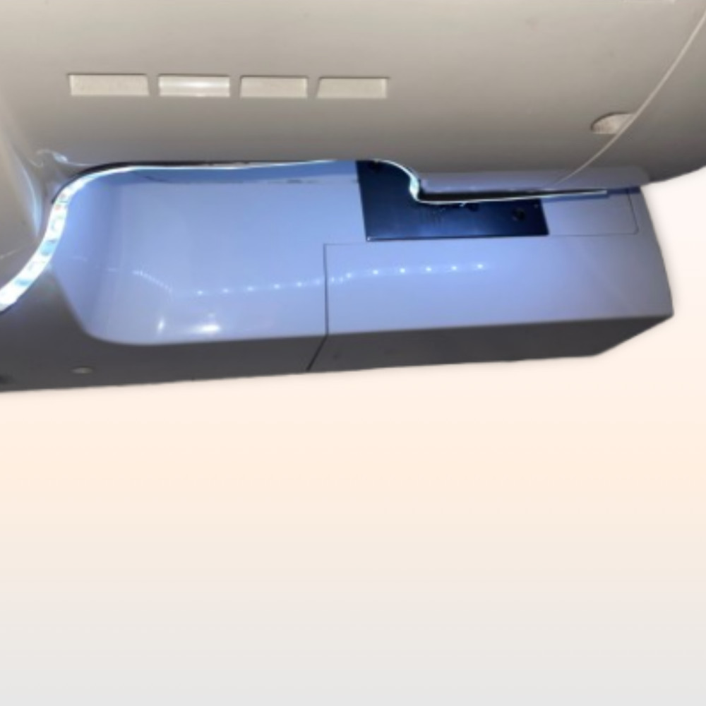 SINGER® Quantum Stylist 9960 Sewing Machine with Extension Table & BUNDLE