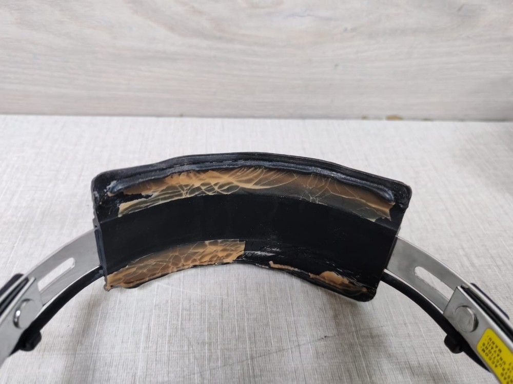 David Clark H9910 Headset-Mic Shield 41031G-01-missing headpad