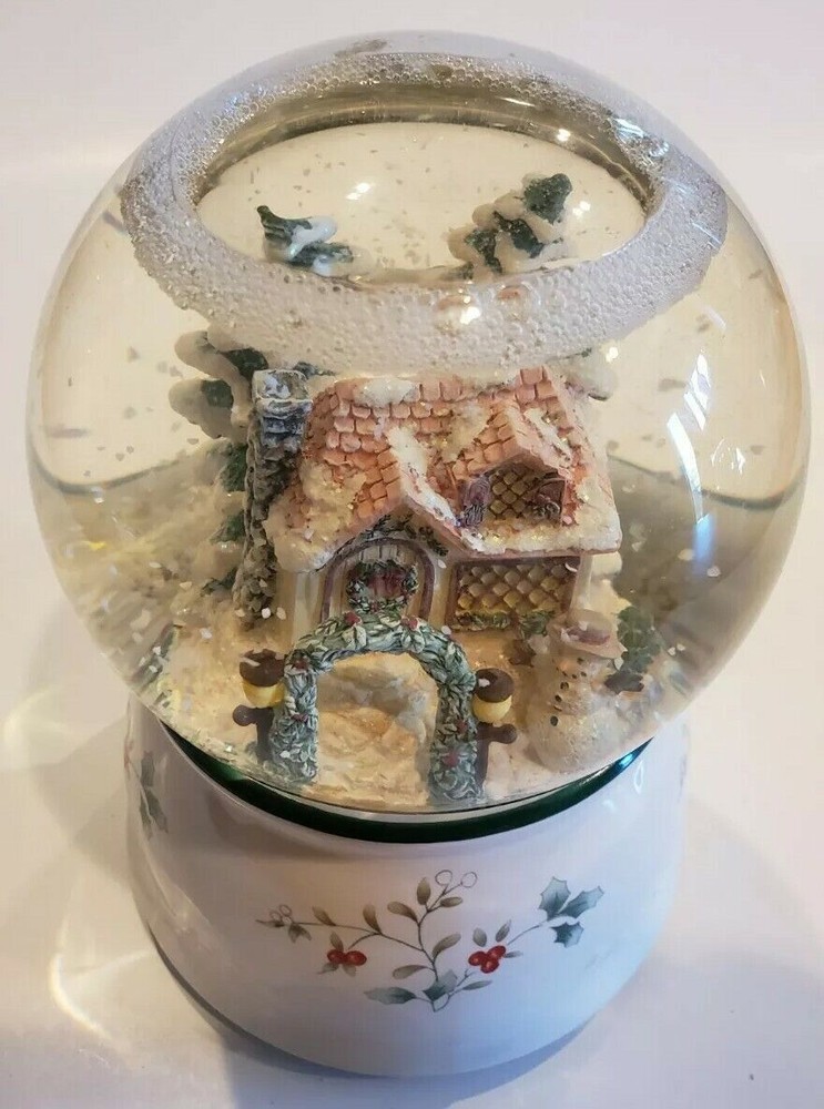 House In Winter Snow Globe, 7"