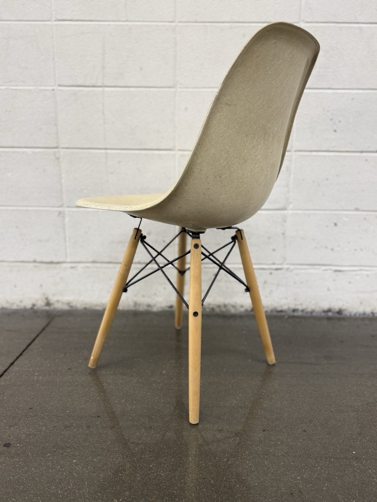 Herman Miller Eames DSW Chair, Parchment