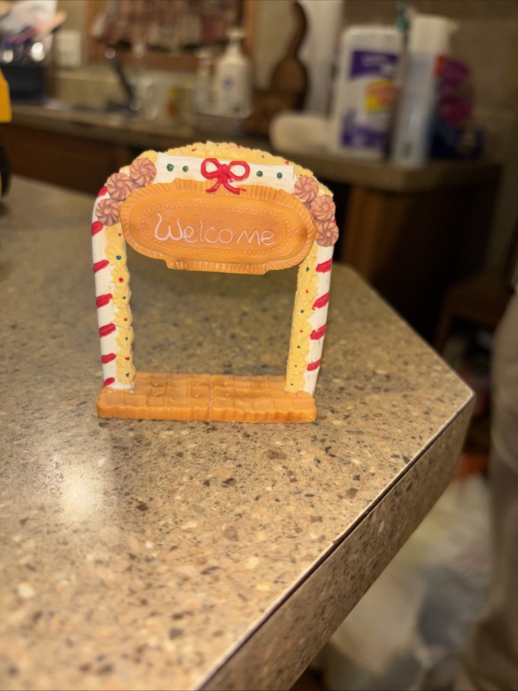 Welcome Sign Ornament