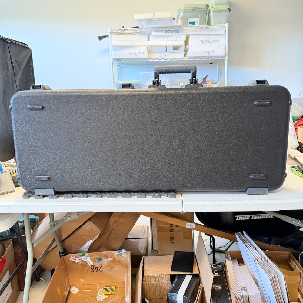 Fender Deluxe Molded TSA Strat/Tele Case 25006