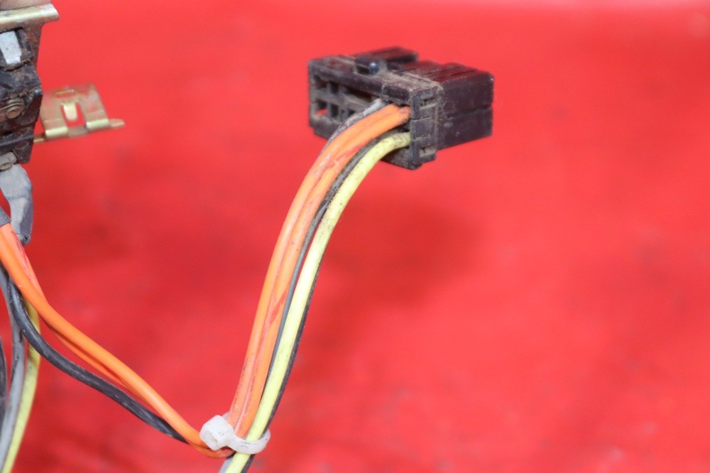 2001 HARLEY-DAVIDSON ELECTRA GLIDE CLASSIC FLHTC ACCESSORY SWITCH